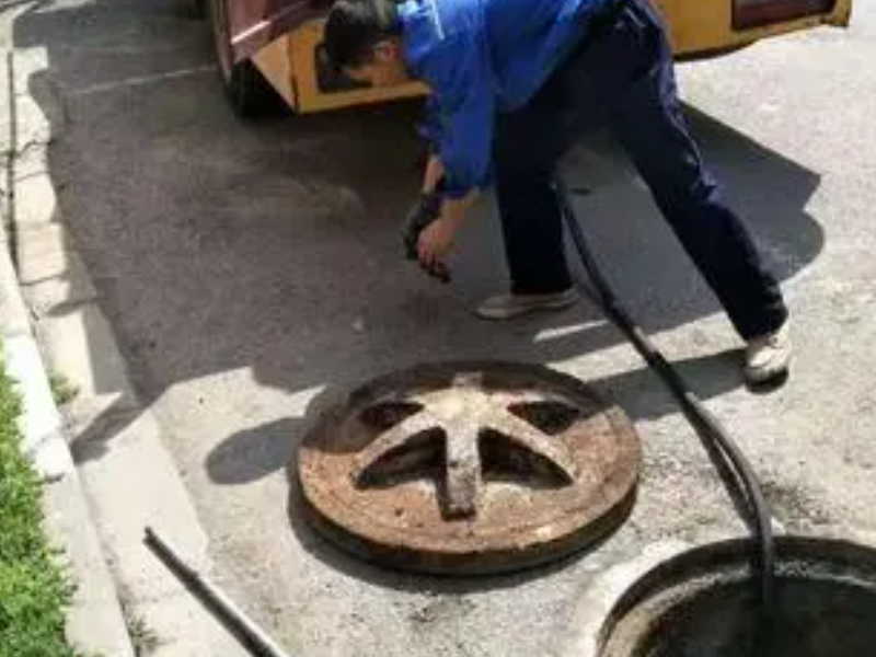 福州马桶疏通、疏通下水道、排污管道疏通清洗、抽粪池