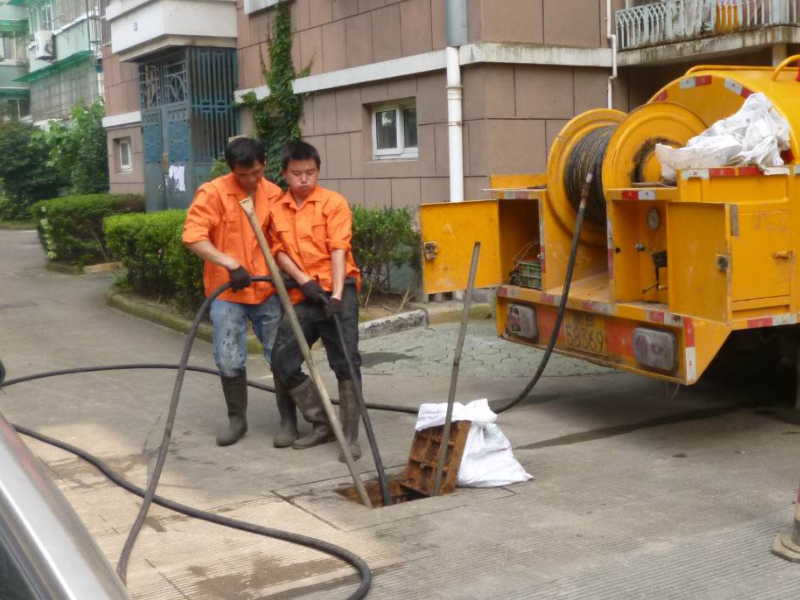 马桶漏水维修更换马桶盖福州下水道疏通
